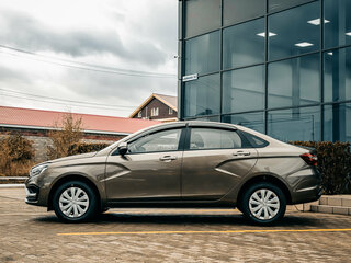 2026 Lada (ВАЗ) Vesta I Рестайлинг (NG), коричневый, 1724000 рублей, вид 2