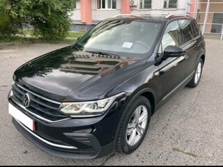 2021 Volkswagen Tiguan II Рестайлинг, чёрный, 2700000 рублей, вид 1
