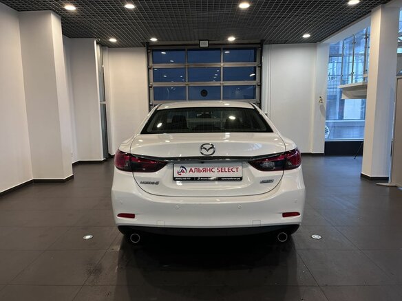 2016 Mazda 6 III (GJ) Рестайлинг, белый - вид 3