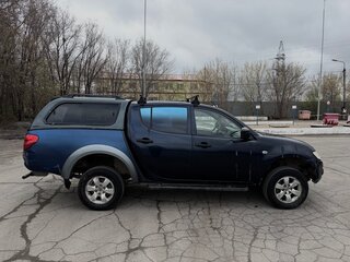 2010 Mitsubishi L200 IV, синий, 800000 рублей, вид 4