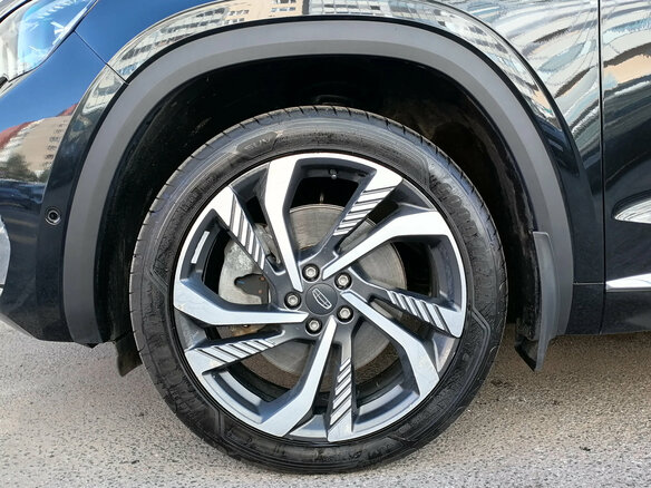 2024 Geely Monjaro I, чёрный - вид 18