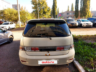1998 Toyota Gaia, белый, 450000 рублей, вид 2
