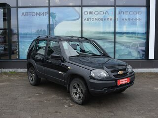 2017 Chevrolet Niva I Рестайлинг, синий, 570000 рублей, вид 3