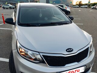 2016 Kia Rio III Рестайлинг, серебристый, 1170000 рублей, вид 1