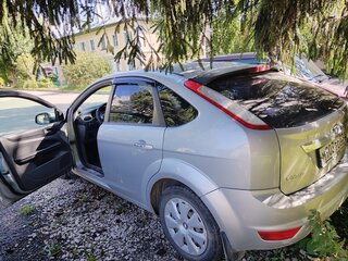 2009 Ford Focus II Рестайлинг, серебристый, 450000 рублей, вид 2