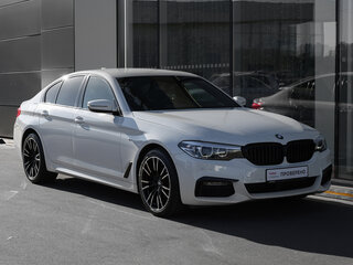 2018 BMW 5 серии 520d xDrive VII (G30/G31/G38), белый, 3598000 рублей, вид 3