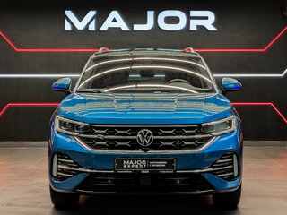 2022 Volkswagen Tayron I Рестайлинг, синий, 3990000 рублей, вид 2