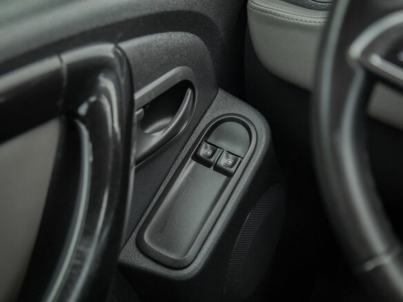 2016 Renault Duster I Рестайлинг, чёрный, 946000 рублей - вид 6