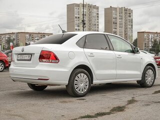 2017 Volkswagen Polo V Рестайлинг, белый, 899000 рублей, вид 5