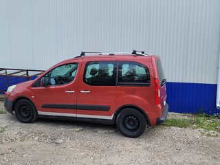 2009 Peugeot Partner II, красный, 500000 рублей, вид 4