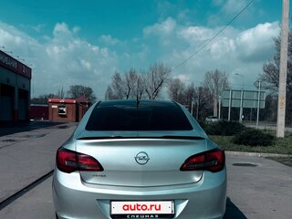 2013 Opel Astra J Рестайлинг, серебристый, 600000 рублей, вид 5