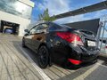 2013 Hyundai Solaris I, чёрный, 950000 рублей - вид 4