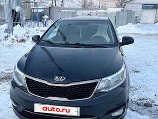 2016 Kia Rio III Рестайлинг, чёрный, 940000 рублей, вид 1
