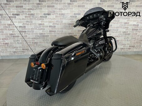 2017 Harley-Davidson Street Glide, чёрный, 1695000 рублей, вид 5