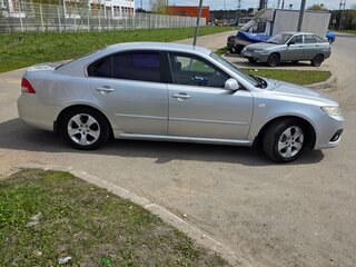 2009 Kia Magentis II Рестайлинг, серебристый, 600000 рублей, вид 5