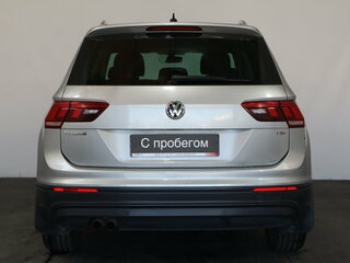 2018 Volkswagen Tiguan II, серебристый, 1749000 рублей, вид 5
