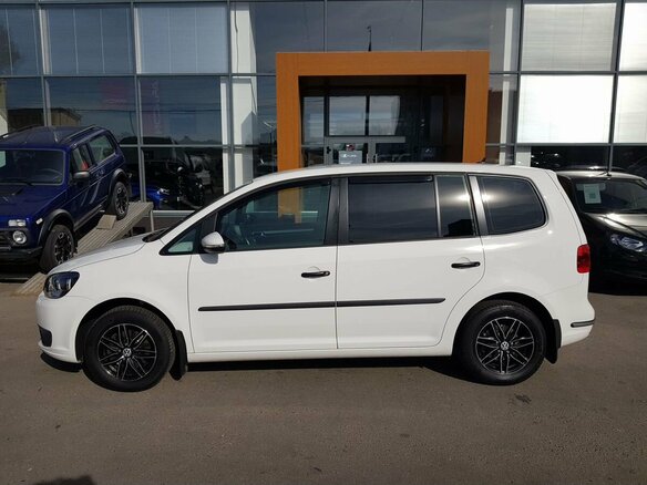 2011 Volkswagen Touran I Рестайлинг 2, белый, 910000 рублей - вид 7