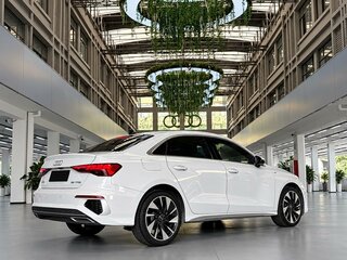 2023 Audi A3 35 TFSI Long IV (8Y), белый, 1980000 рублей, вид 4