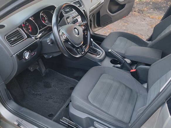 2016 Volkswagen Jetta VI Рестайлинг, бежевый, 1199000 рублей - вид 10