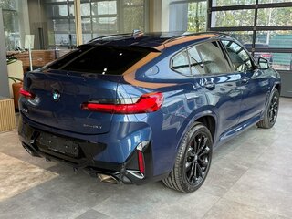 2025 BMW X4 20i II (G02) Рестайлинг, синий, 8890000 рублей, вид 3