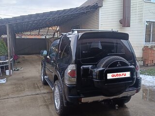 2007 Mitsubishi Pajero IV, чёрный, 1400000 рублей, вид 3