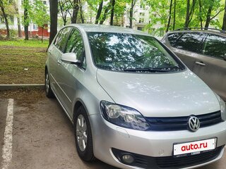 2013 Volkswagen Golf Plus II, серебристый, 590000 рублей, вид 1