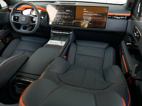 2026 Zeekr 9X 70 kWh, чёрный - вид 12