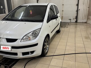 2005 Mitsubishi Colt VI (Z20/Z30), белый, 550000 рублей, вид 1