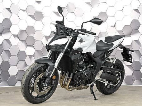 2025 Honda CB 1000 Hornet, белый, 1377000 рублей, вид 2