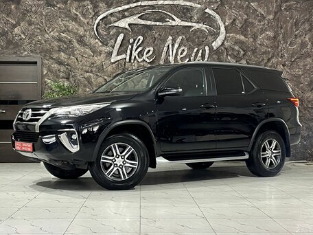Toyota Fortuner II