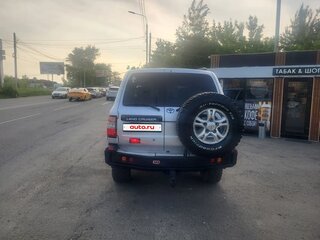 2005 Toyota Land Cruiser 105 100 Series Рестайлинг 2, серебристый, 3100000 рублей, вид 2