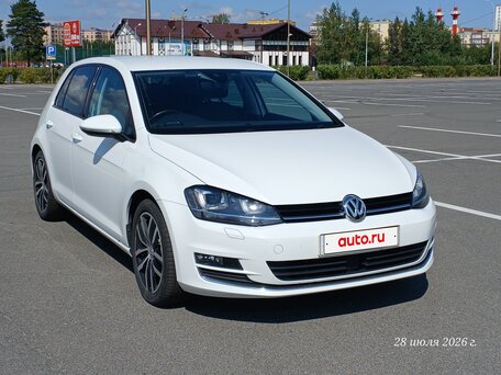 2016 Volkswagen Golf VII, белый, 1580000 рублей, вид 3