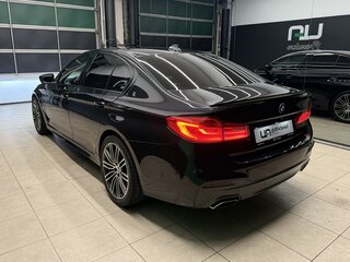 2017 BMW 5 серии 530i xDrive VII (G30/G31/G38), чёрный, 3050000 рублей, вид 5