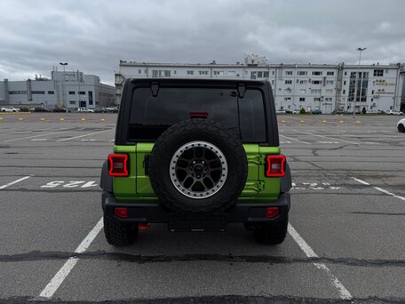 2025 Jeep Wrangler IV (JL) Рестайлинг, зелёный, 7600000 рублей, вид 4