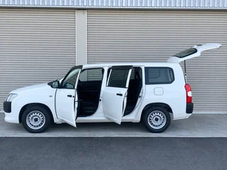 2022 Toyota Probox I Рестайлинг, белый, 1133277 рублей, вид 4