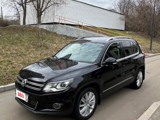 2013 Volkswagen Tiguan I Рестайлинг, чёрный, 1590000 рублей, вид 1