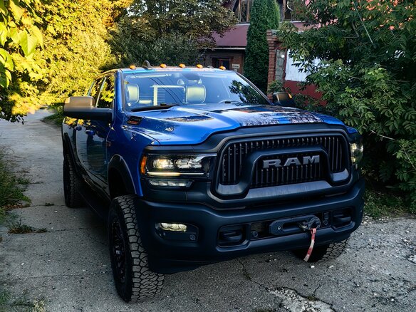 2021 RAM 2500, синий, 8500000 рублей - вид 27