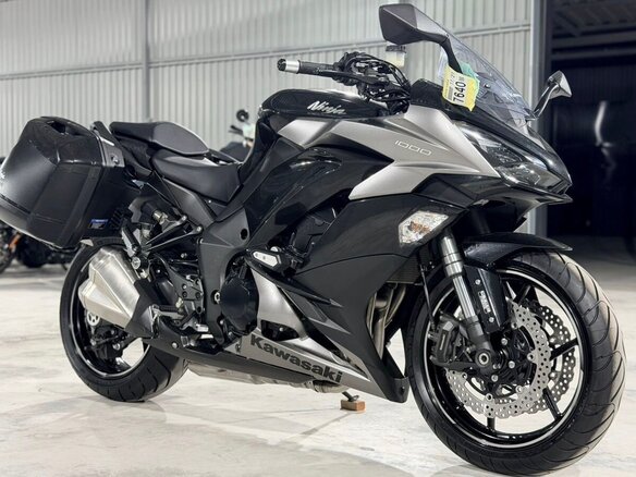 2017 Kawasaki Ninja 1000, серый, 1050000 рублей