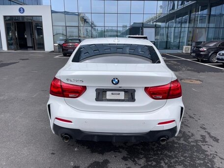 2022 BMW 1 серии 120i III (F52) Рестайлинг, белый, 1690000 рублей, вид 5