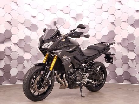 2017 Yamaha MT-09 Tracer (FJ-09), чёрный, 875000 рублей, вид 2