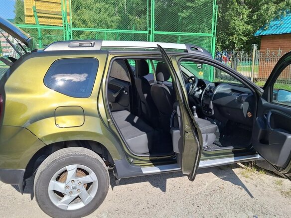 2016 Renault Duster I Рестайлинг, зелёный - вид 12