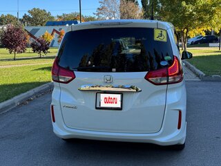2016 Honda Freed II, белый, 1428000 рублей, вид 4