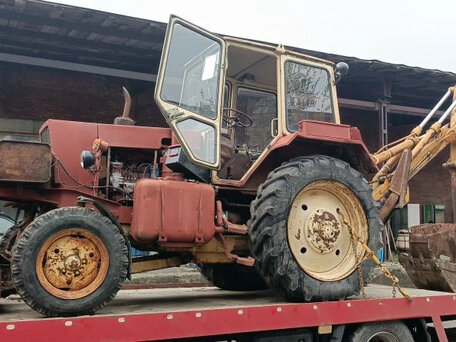 2008 ЮМЗ ЭО2621, красный, 650000 рублей, вид 1