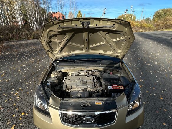 2011 Kia Rio II Рестайлинг, бежевый, 649000 рублей - вид 9