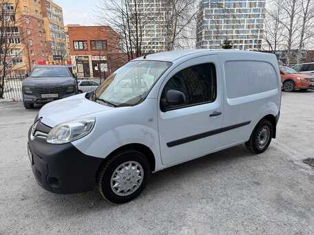 2014 Renault Kangoo II Рестайлинг, белый, 999000 рублей, вид 1