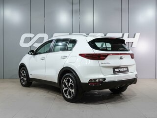 2018 Kia Sportage IV Рестайлинг, белый, 1985000 рублей, вид 2