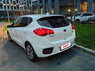 2018 Kia Ceed II Рестайлинг, белый, 1450000 рублей, вид 5