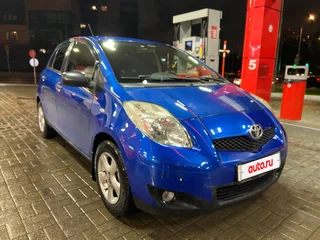 2009 Toyota Yaris II Рестайлинг, синий, 530000 рублей, вид 4
