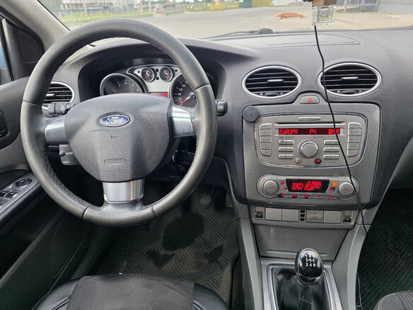 2008 Ford Focus II Рестайлинг, голубой, 420000 рублей - вид 9