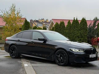 2022 BMW 5 серии 530d xDrive VII (G30/G31/G38) Рестайлинг, чёрный, 5900000 рублей, вид 1